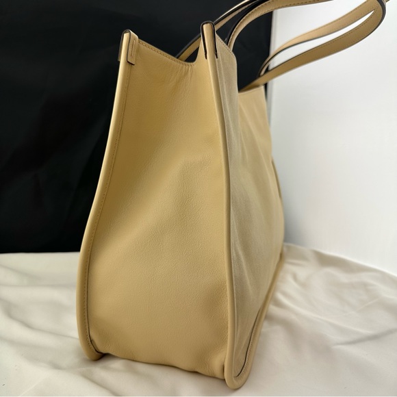 Gucci 1955 Horsebit Shoulder Bag in Beige NEW WITH DUST BAG - Picture 2 of 14